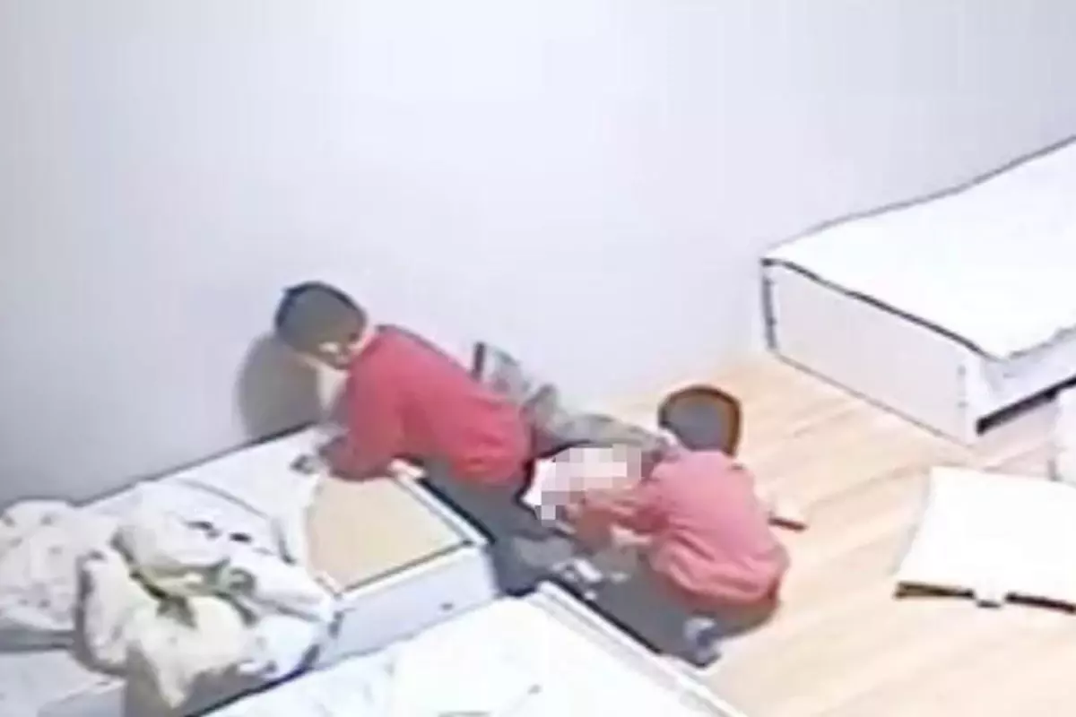 Aile ve Sosyal Hizmetler Bakanlığı 2 yaşındaki çocuğun kreşte darp edilmesi sonrası harekete geçti