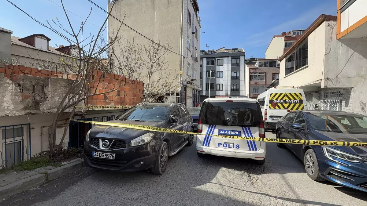 Arnavutköy'de kan donduran cinayet: Tartıştığı arkadaşı tarafından öldürülüp çayırlık alana atıldı