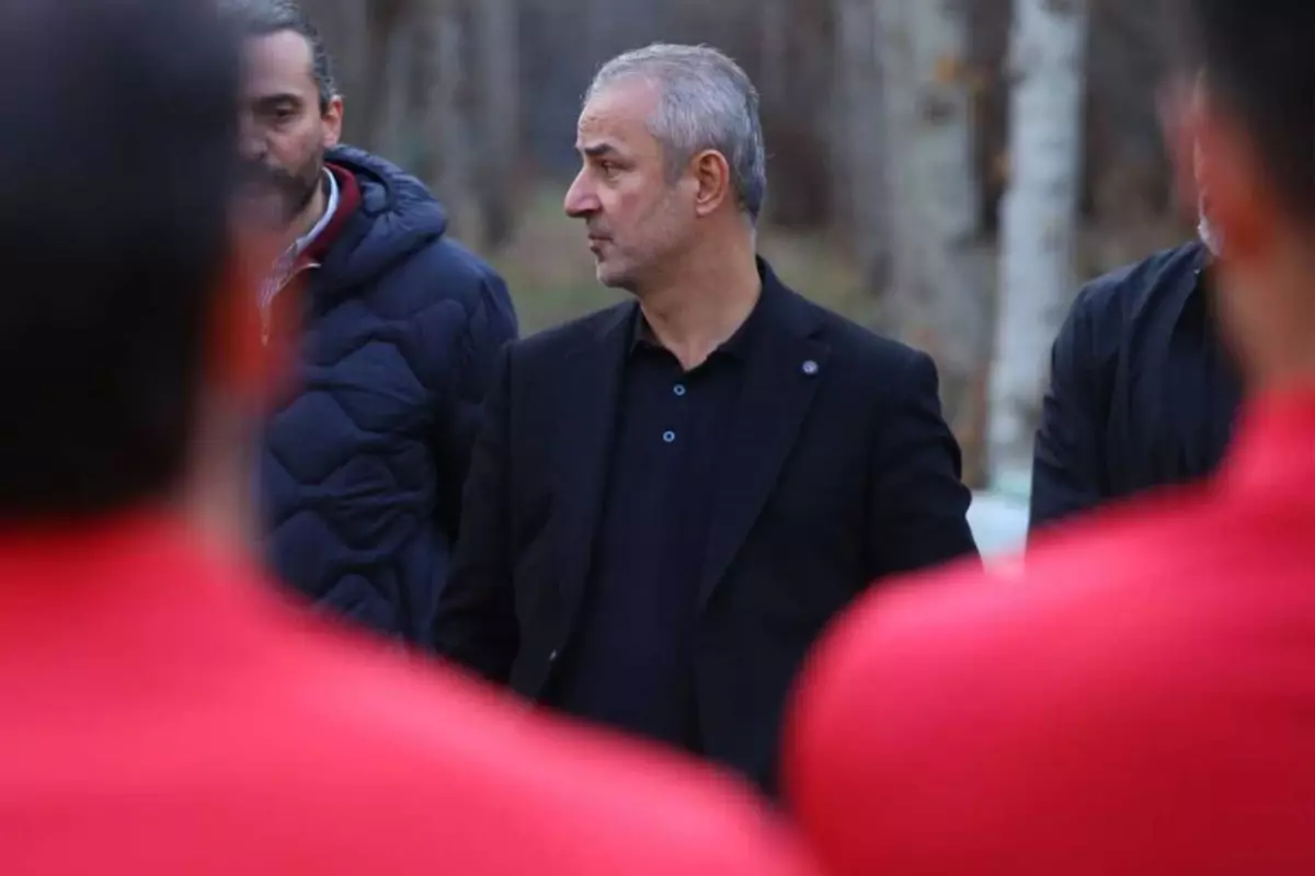 İsmail Kartal'ın takımı Persepolis'te salgın var