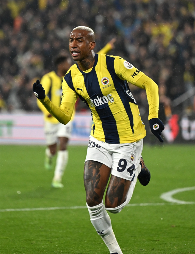 Kadıköy'de Talisca şov! Fenerbahçe, Trabzonspor'u 4-1 mağlup etti