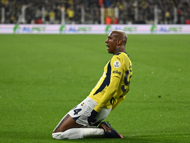 Kadıköy'de Talisca şov! Fenerbahçe, Trabzonspor'u 4-1 mağlup etti