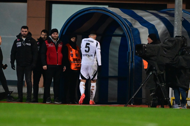 Beşiktaş, deplasmanda Kasımpaşa ile 1-1 berabere kaldı Beşiktaş, deplasmanda Kasımpaşa ile 1-1 berabere kaldı