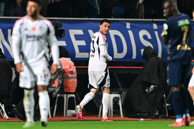 Beşiktaş, deplasmanda Kasımpaşa ile 1-1 berabere kaldı Beşiktaş, deplasmanda Kasımpaşa ile 1-1 berabere kaldı