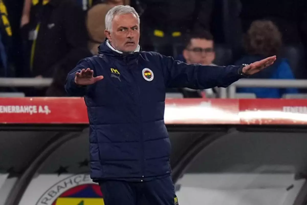Fenerbahçe, Lazio ile hazırlık maçı yapmak için anlaştı