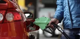 Akaryakıta Cumhuriyet tarihinin en büyük indirimi geliyor