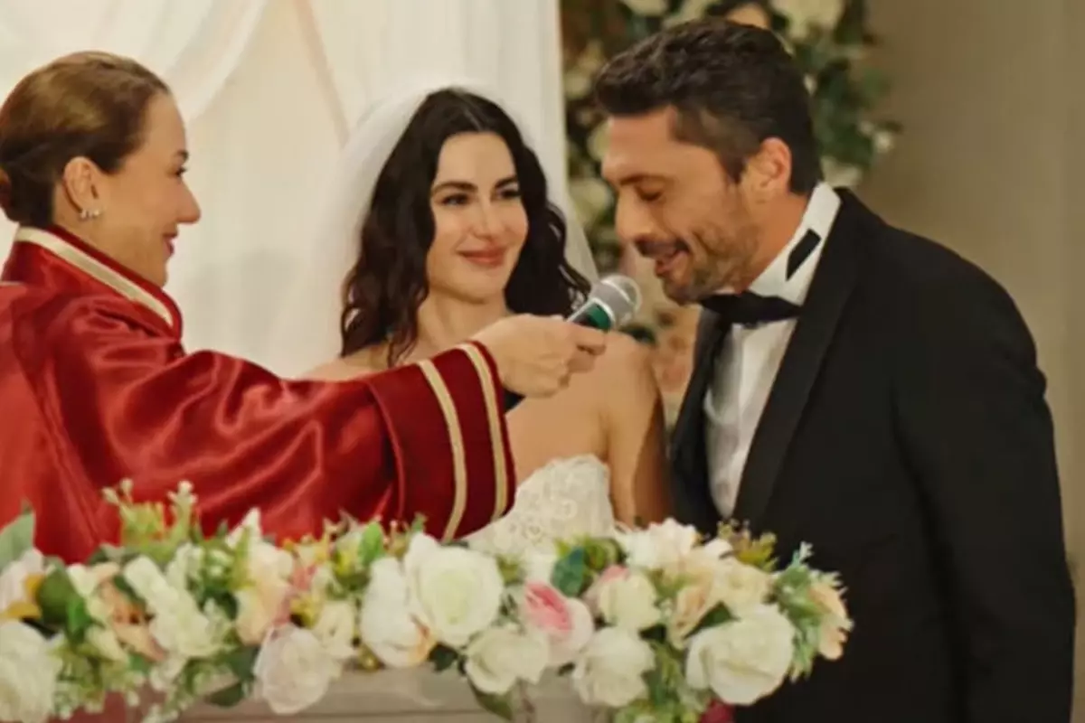 Nesrin Cavadzade ve Pamir Pekin aşkı sona erdi