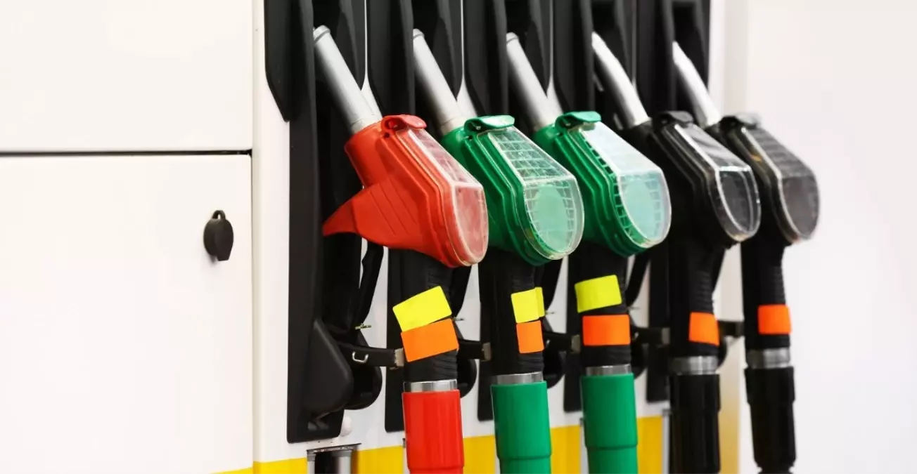 AKARYAKIT FİYATLARI 9 NİSAN 2025 GÜNCEL: Motorin ne kadar? İstanbul, İzmir, Ankara akaryakıt, benzin, motorin, LPG fiyatları düştü mü?