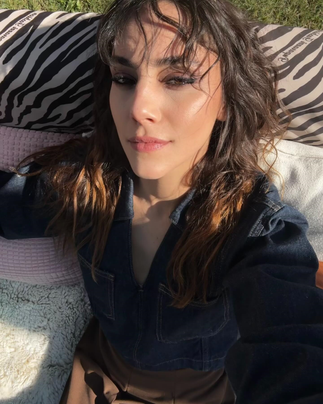 Uzak Şehir Zerrin öldü mü? Zerrin diziden ayrılacak mı? Uzak Şehir Zerrin öldü mü? Zerrin diziden ayrılacak mı?