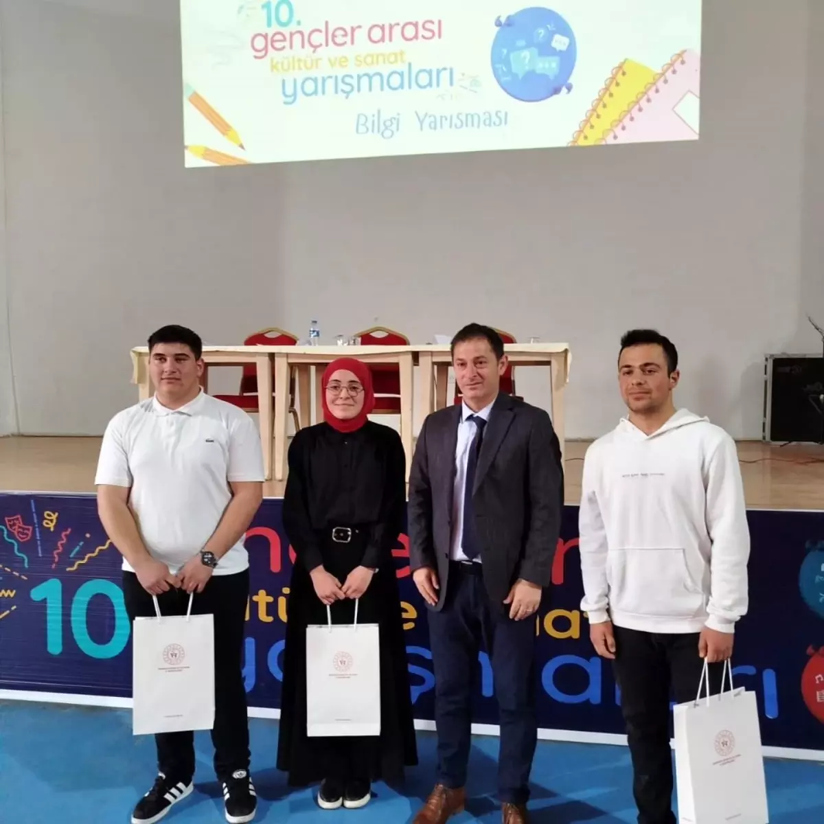 Çıldır Anadolu İmam Hatip Lisesi, Kültür ve Sanat Yarışmalarında İki Derece Elde Etti