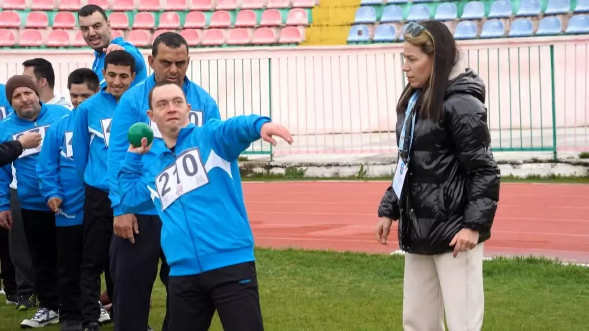 Isparta'da Atletizm Özel Sporcular Kupası Coşkuyla Gerçekleşti