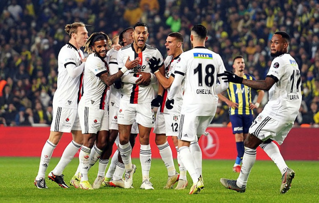 Fenerbahçe - Beşiktaş maçı ne zaman, hangi gün? Fenerbahçe - Beşiktaş derbisinde muhtemel 11'ler kim?