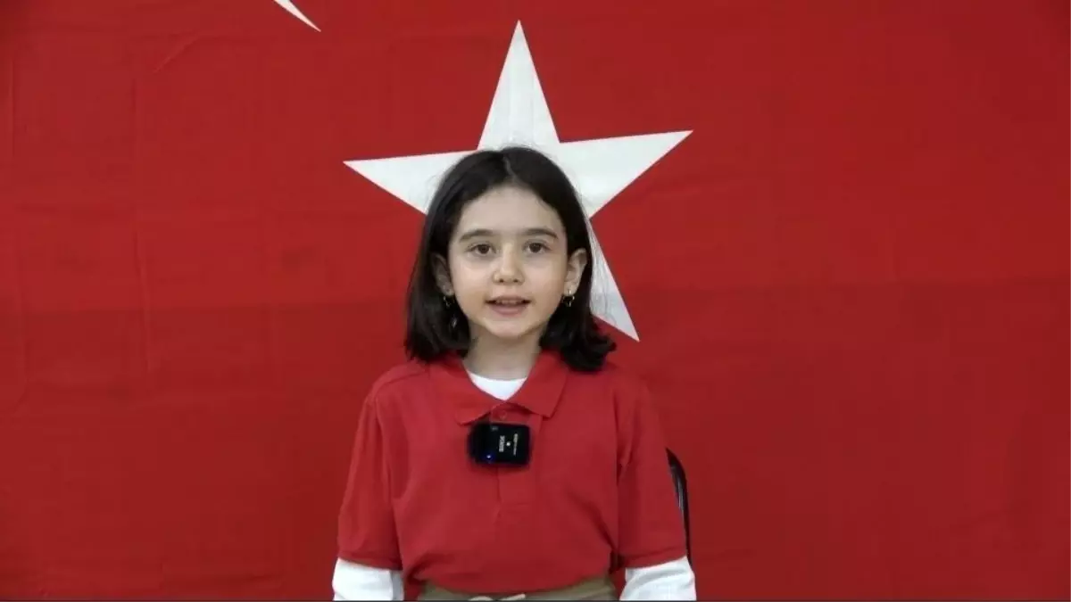 Bolu'da Polis Haftası Kutlaması: Öğrenciler Anne ve Babalarını Ziyaret Etti
