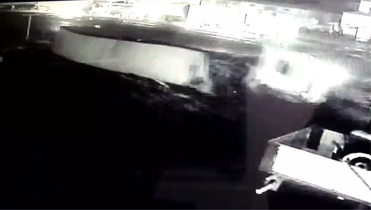 Sivas'ta Yoğun Kar Yağışı Kazalara Yol Açtı