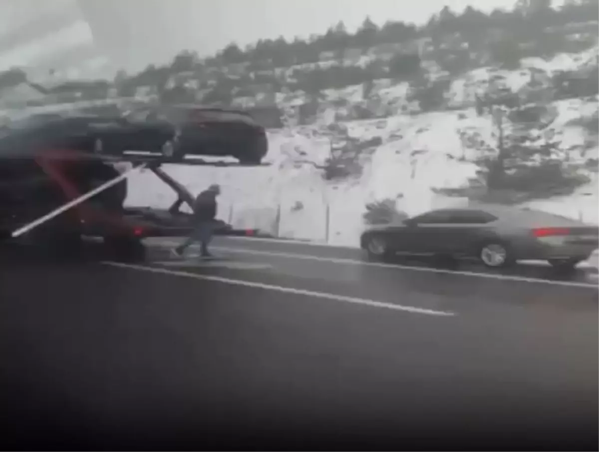 Ankara'da koruma aracı tankerle çarpıştı: Polis memuru ve araç şoförü şehit oldu