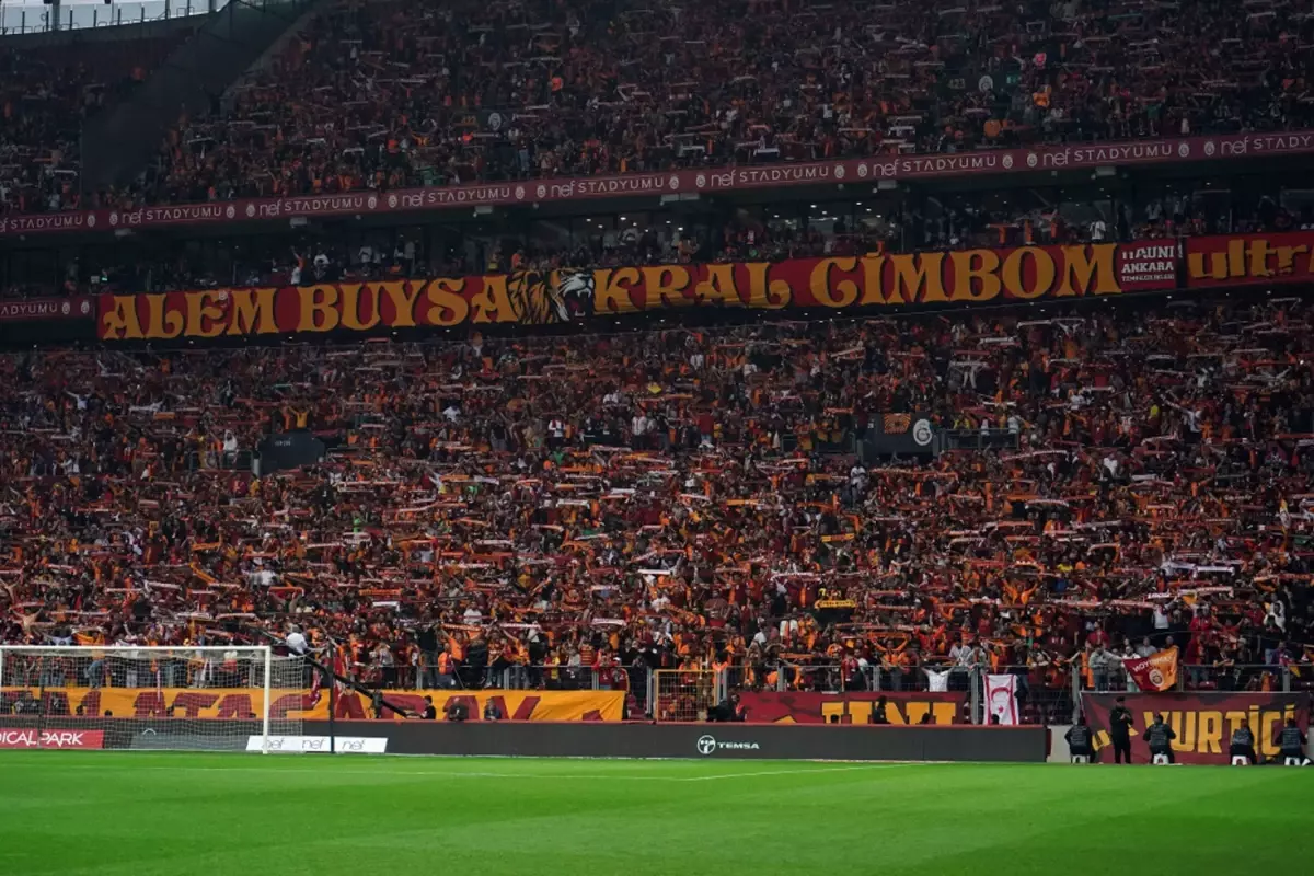 Aralarında Galatasaray'ın eski yıldızı da var! 12 futbolcuya bahis soruşturması