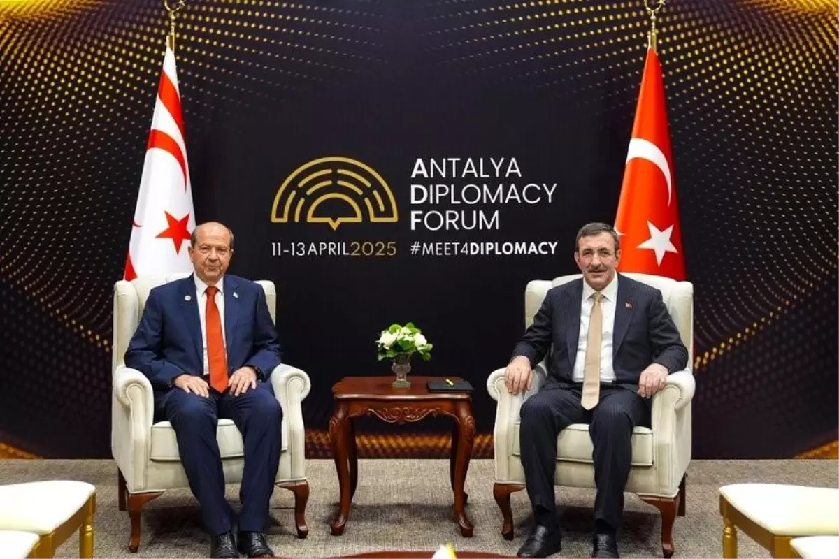 Cevdet Yılmaz, KKTC Cumhurbaşkanı Ersin Tatar ile Görüştü