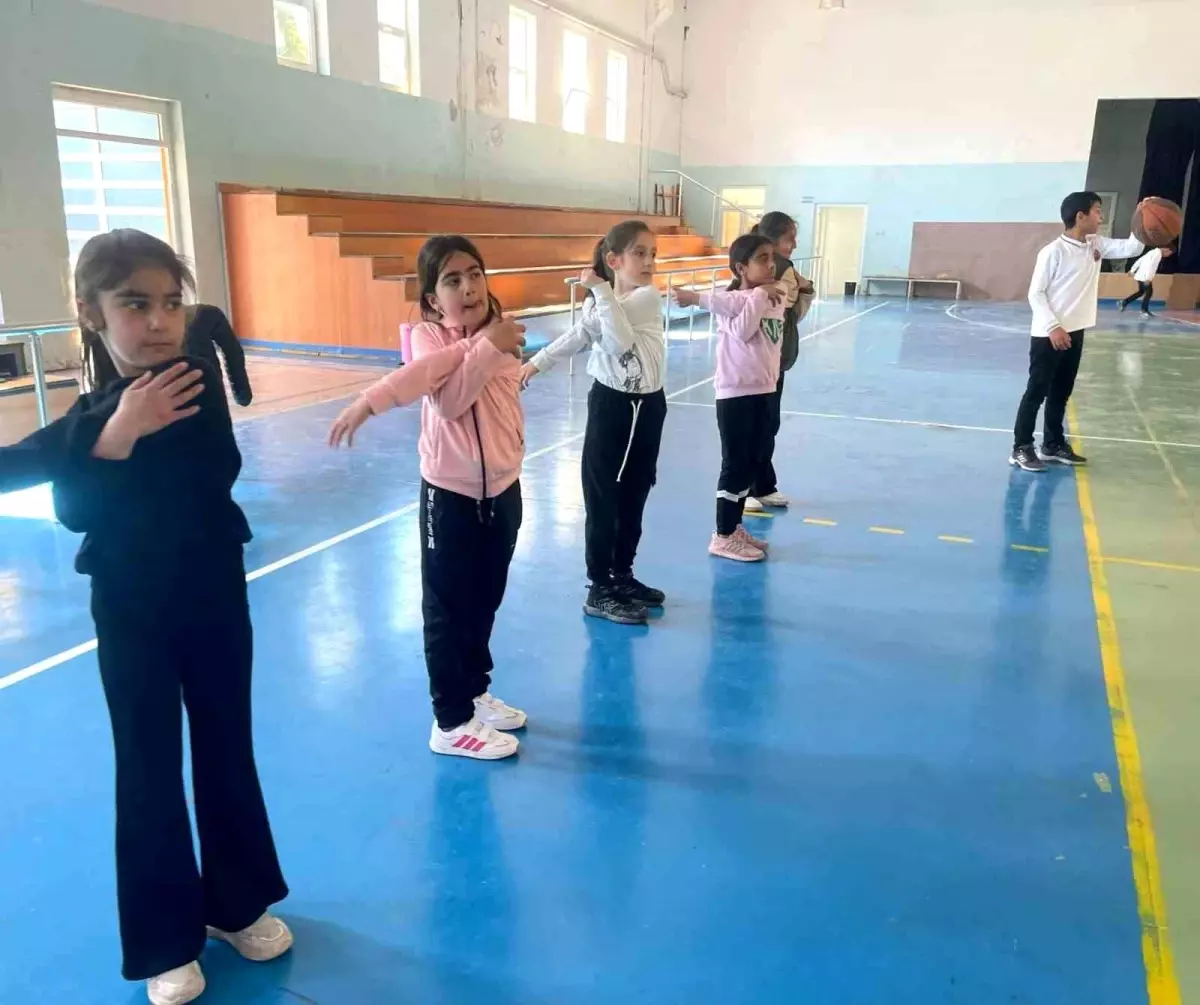 Elazığ'da 'Sporda İlk Adım' Projesi ile Genç Sporcular Keşfediliyor