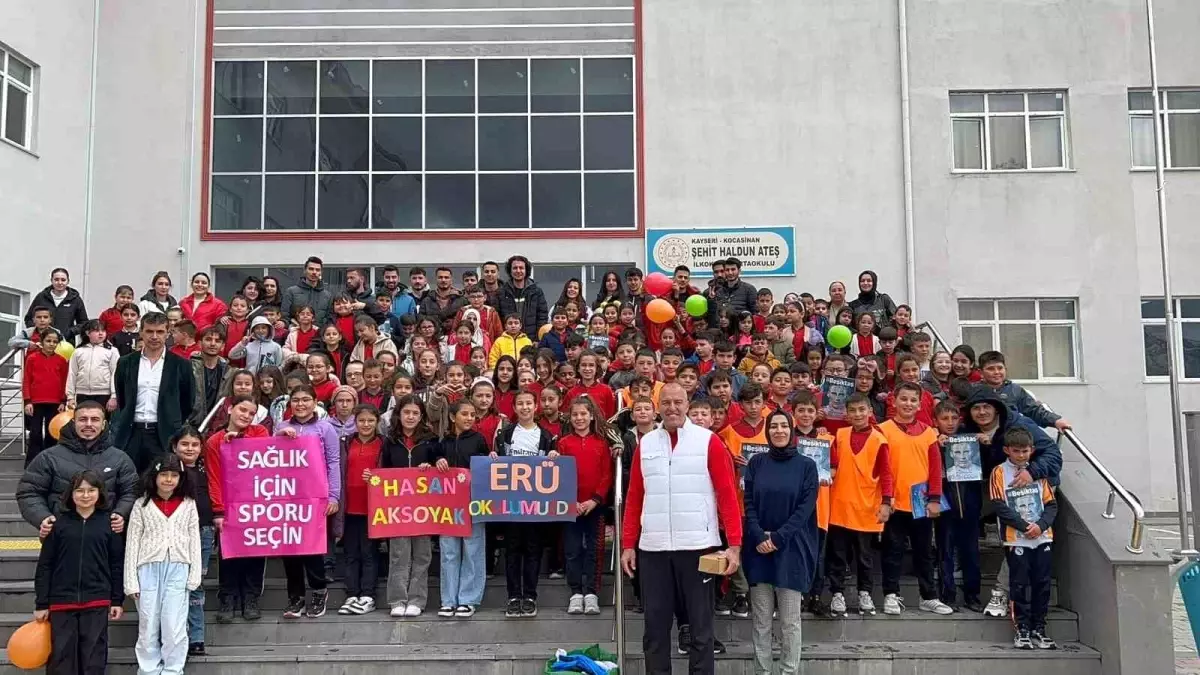 Erciyes Üniversitesi'nden 'Sağlık için Sporu Seçin' Etkinliği