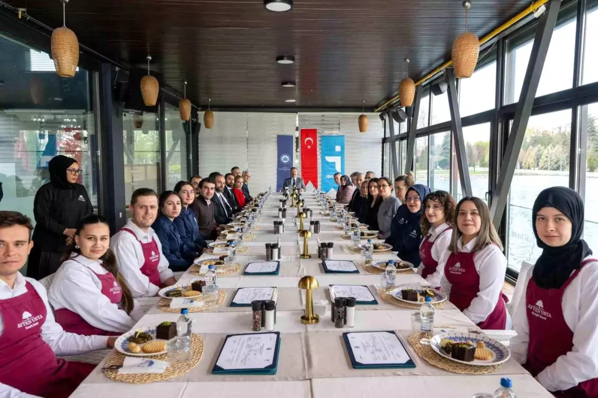 Eskişehir'de Restoran Yöneticiliği Kursu Sertifika Töreni