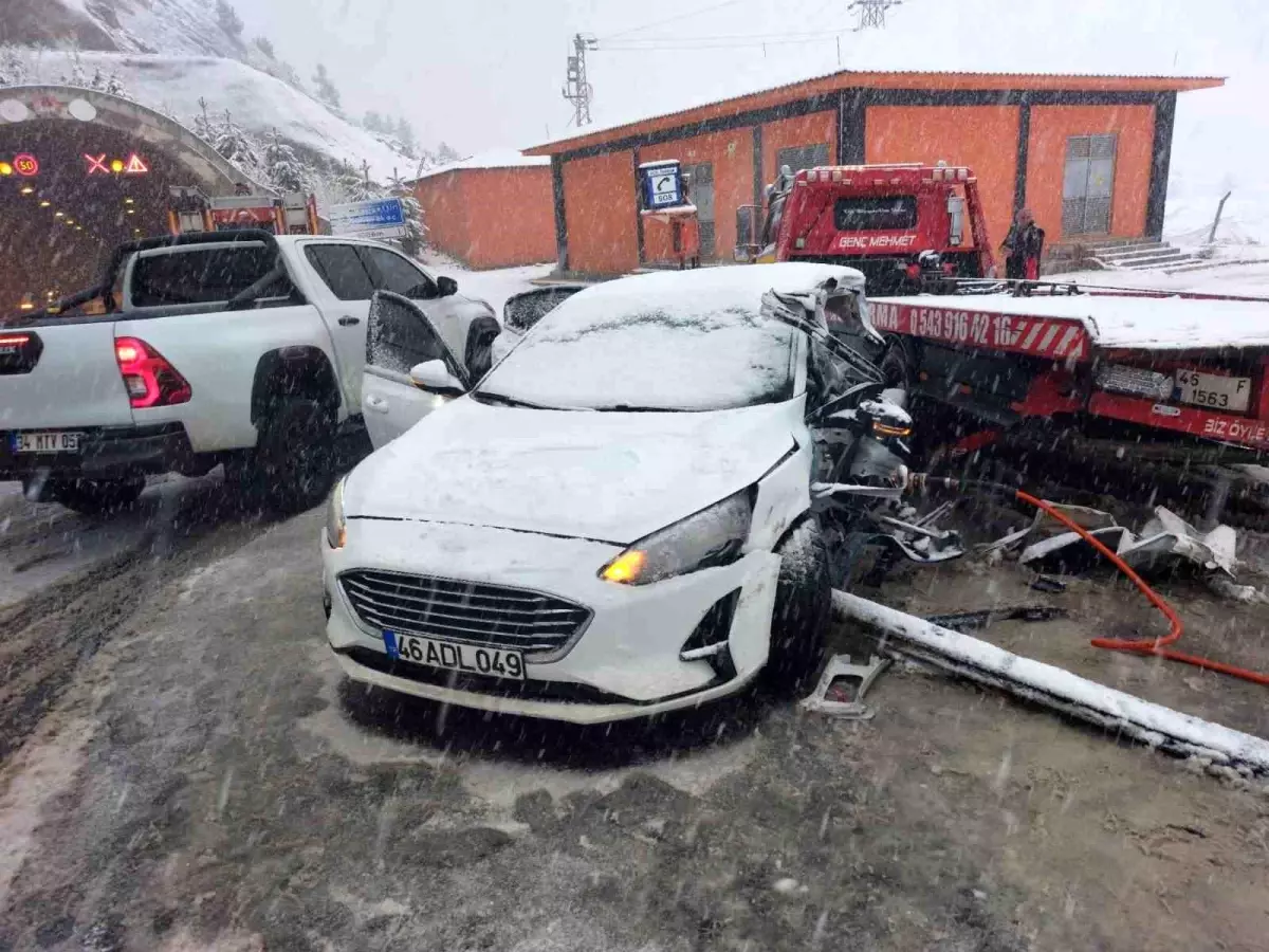 Kahramanmaraş'ta İki Trafik Kazası: 1 Ölü, 3 Yaralı