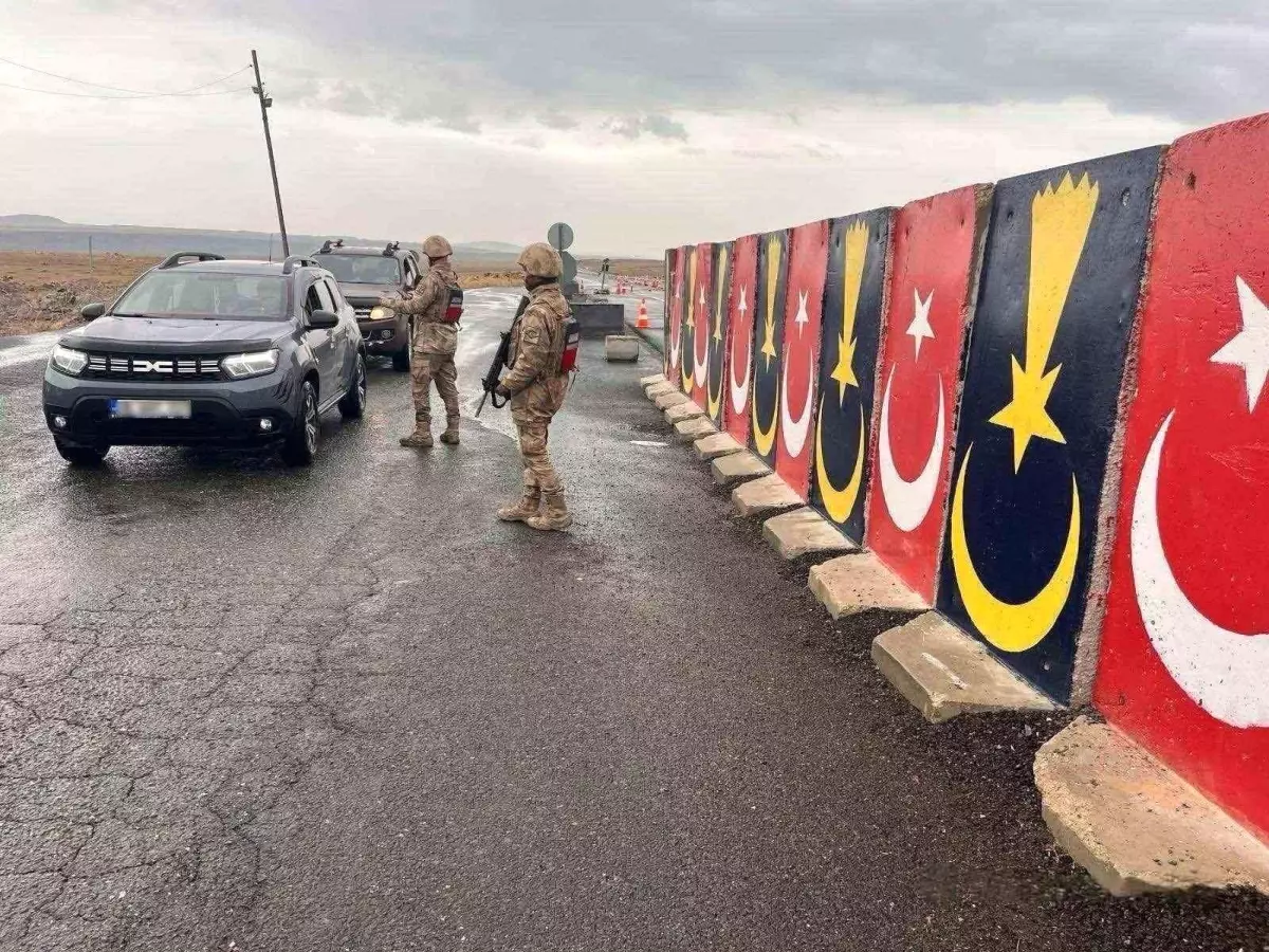 Kars'ta Kaçak Alkollü İçki Uygulaması: 8 Gözaltı