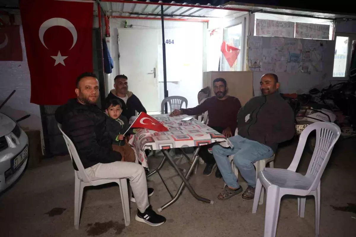 Konteyner Kentte Sürpriz Polis Kutlaması
