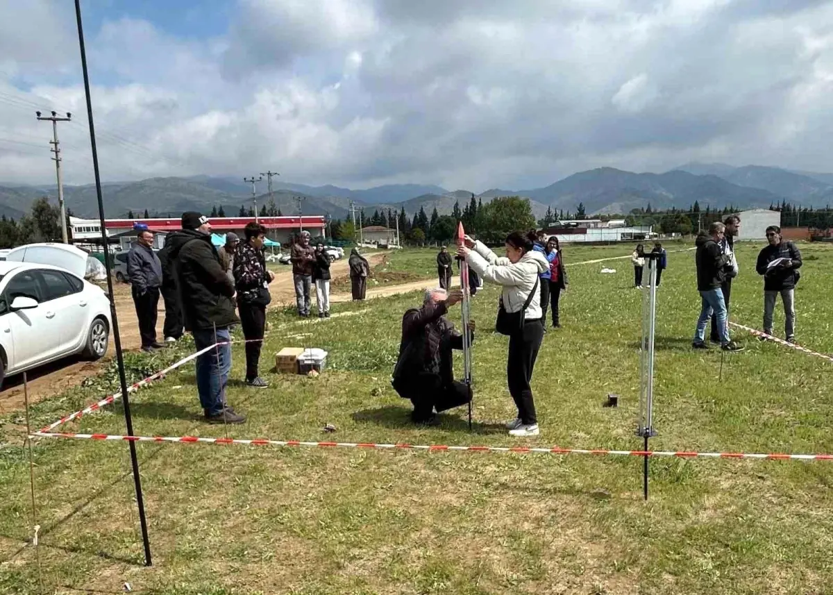 Manisa'da Okul Sporları Hava Sporları Yarışmaları Düzenlendi