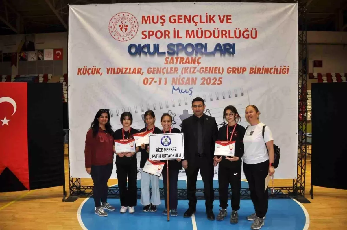 Muş'ta satranç turnuvası sona erdi