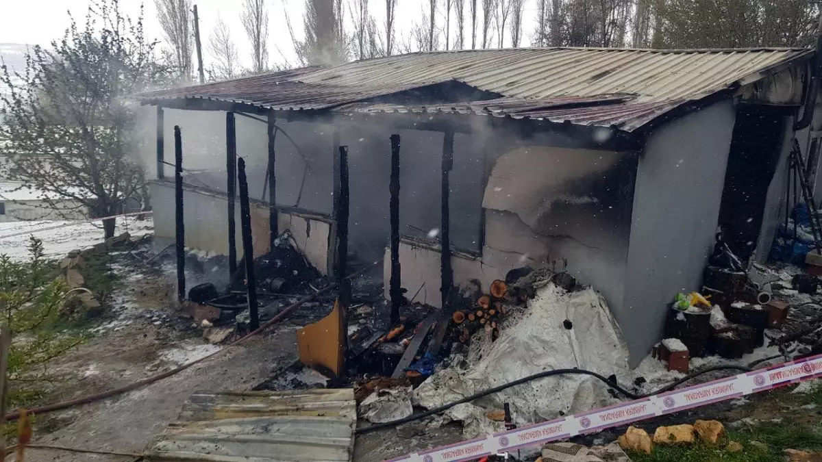 Taraklı'da Yangın Faciası: İki Çocuk Hayatını Kaybetti