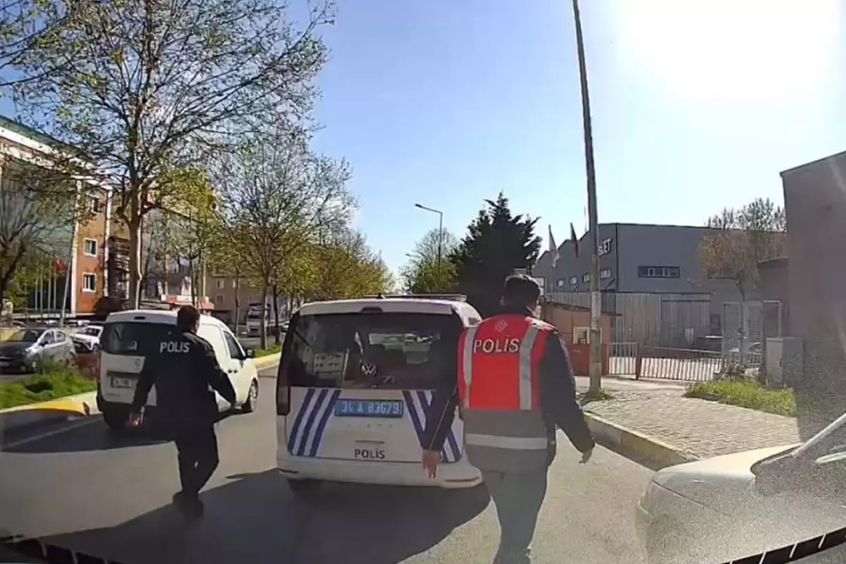 'Senin kafana sıkarım' tehdidi savuran polis görevden uzaklaştırıldı