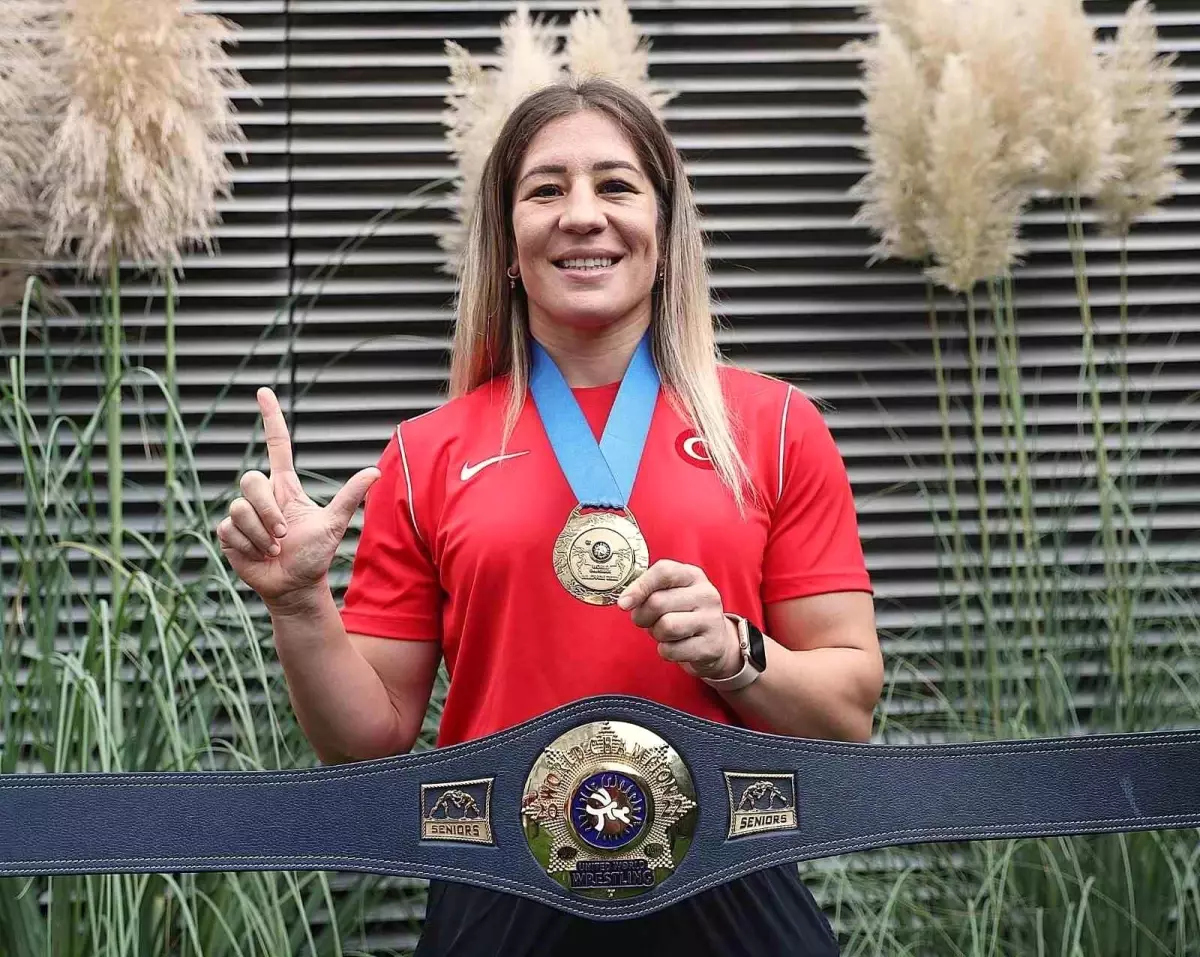 Yasemin Adar Yiğit Aktif Güreş Kariyerine Veda Etti