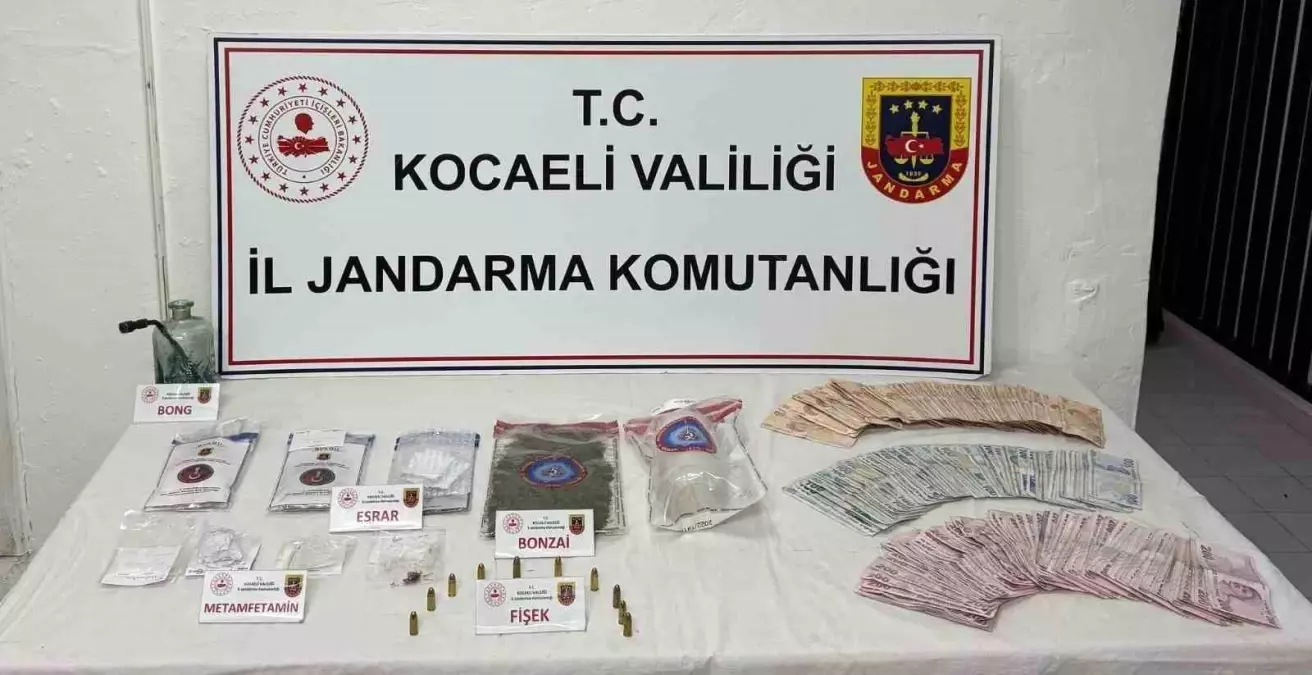 Kocaeli'nde Uyuşturucu Operasyonu: 7 Kilogram Esrar Ele Geçirildi