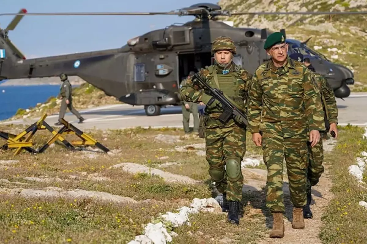 Yunanistan Genelkurmay Başkanı Dimitri'den skandal meydan okuma