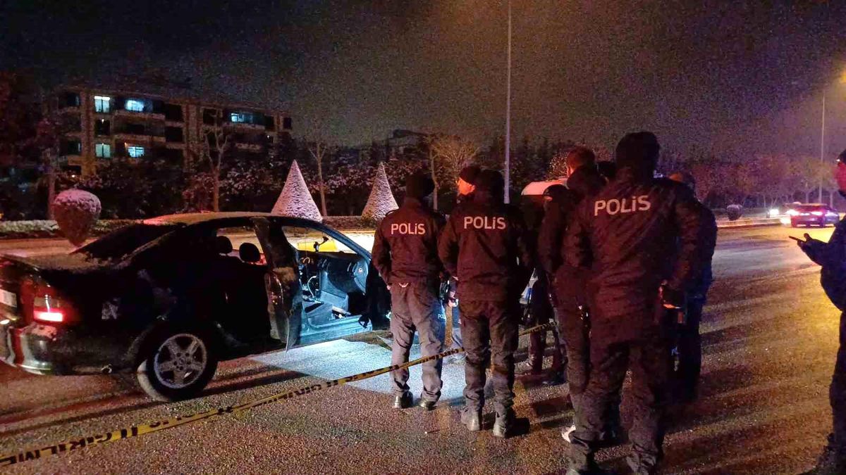 Çorum'da Genç Silahla Ağır Yaralandı