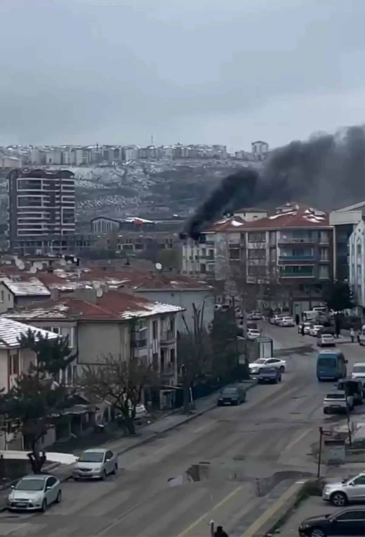 Keçiören'de Apartman Dairesinde Yangın Çıktı