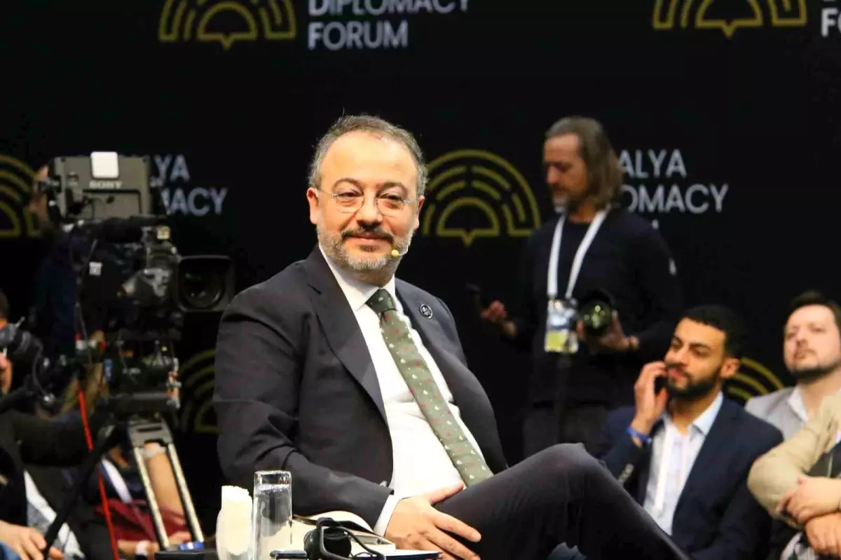 Antalya Diplomasi Forumu'nda Suriye'nin Yeniden İnşası Konuşuldu