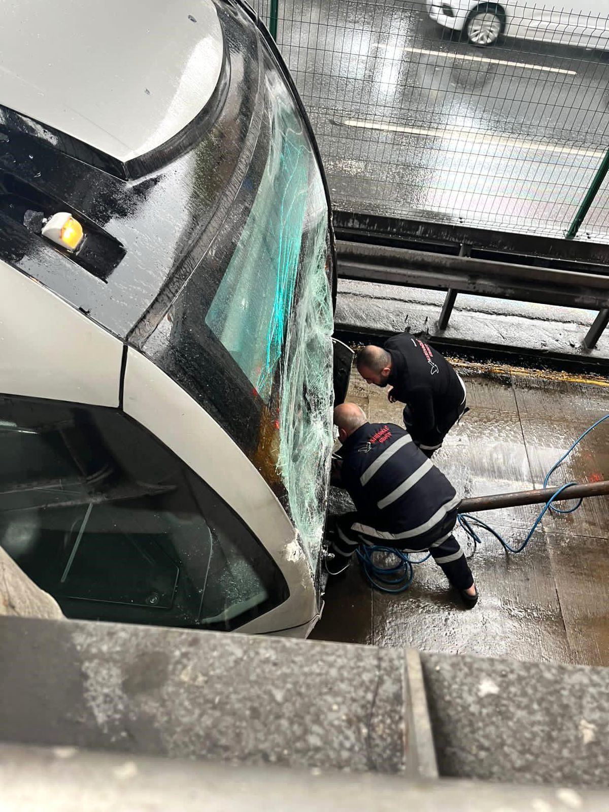Avcılar'da Metrobüs Kazası: Yaralılar Var