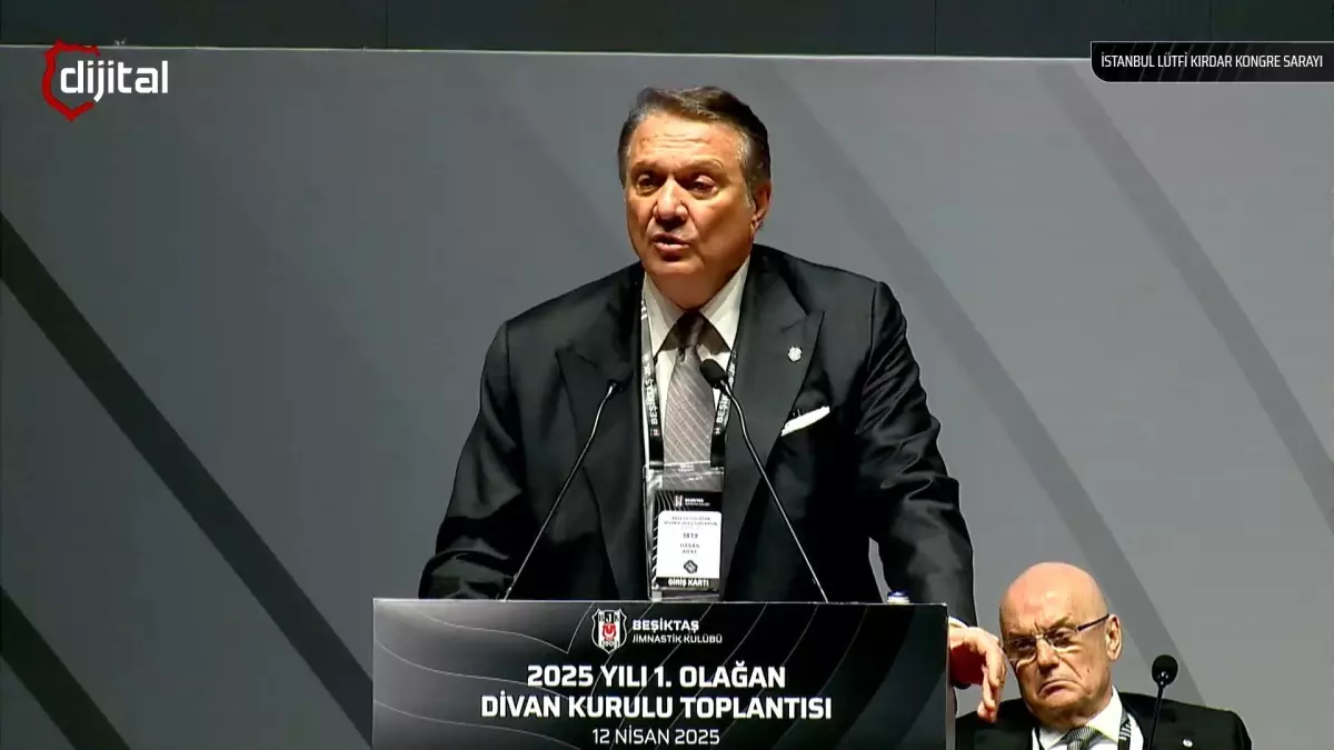 Beşiktaş'ın Eski Başkanı Hasan Arat'a Yumruklu Saldırı