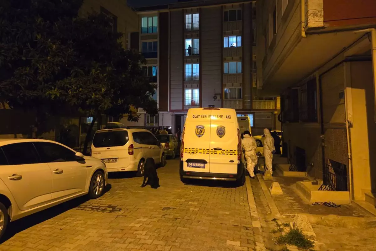 Esenyurt'ta kız arkadaşını yaralayıp, annesini öldürdü