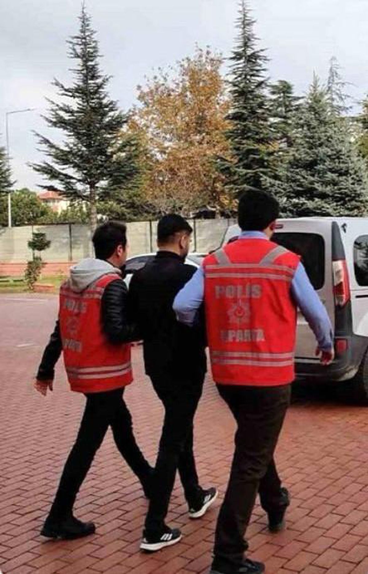 Isparta'da 27 Aranan Şahıs Yakalandı