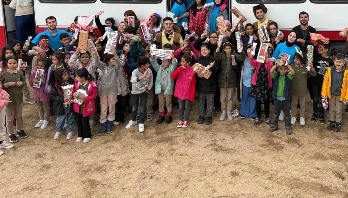 Baskil'deki Köy Okulunda Çocuklara Unutulmaz Etkinlik