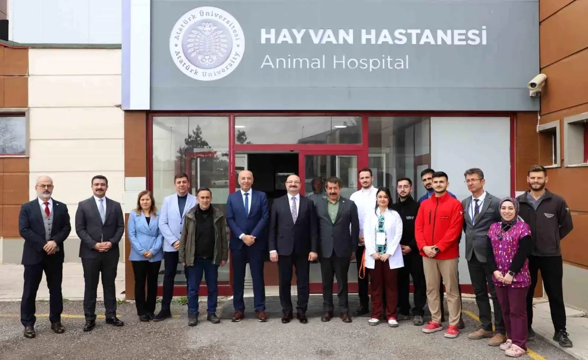 Milletvekili Fırat, Atatürk Üniversitesi Hayvan Hastanesini Ziyaret Etti