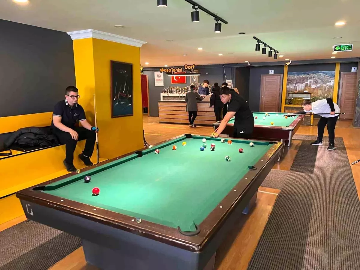 Niğde'de bilardo heyecanı yaşandı