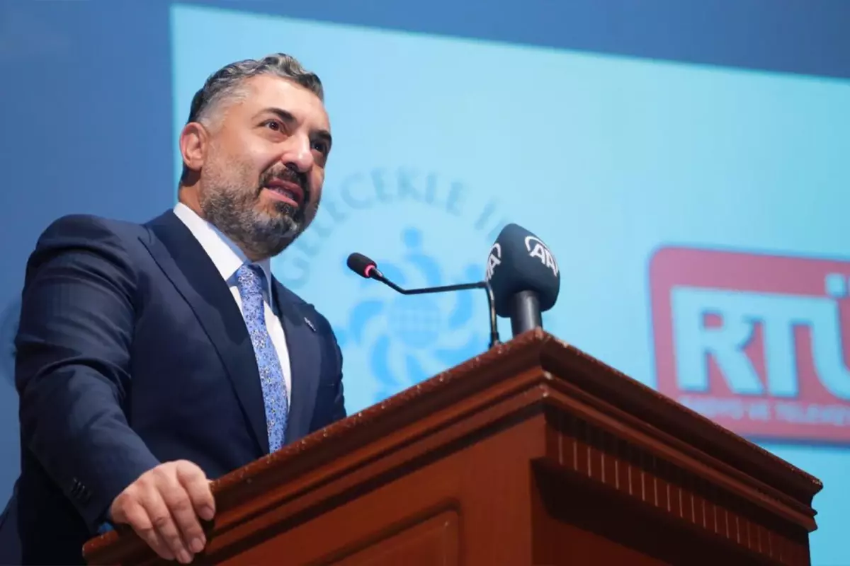 RTÜK Başkanı Ebubekir Şahin'da Flash TV iddialarına yanıt: Herhangi bir izin verilmemiştir
