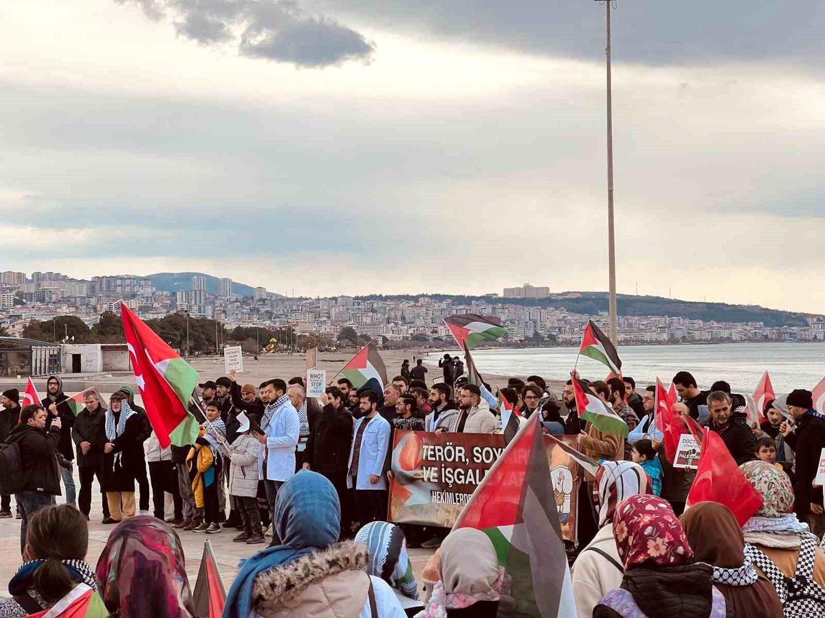 Samsun'da Hekimlerden Gazze Katliamına Protesto