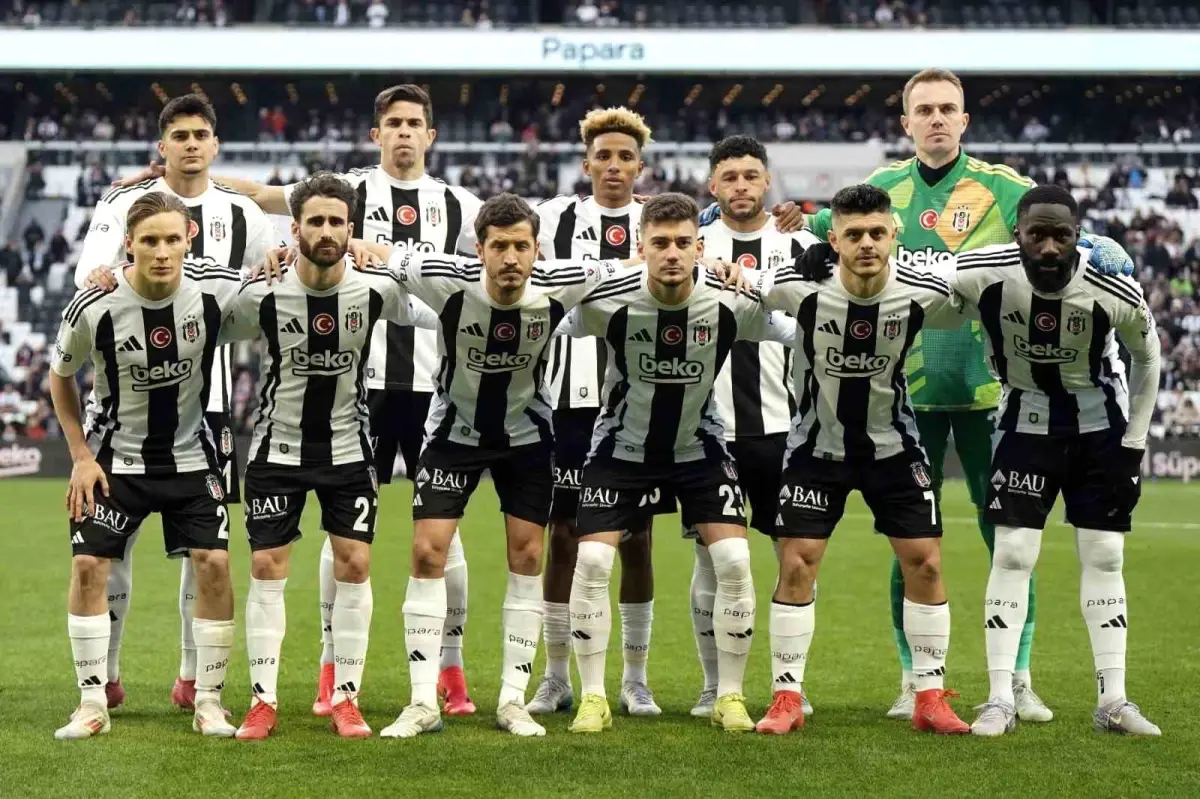 Beşiktaş'ın Başakşehir Maçı 11'inde Değişiklikler
