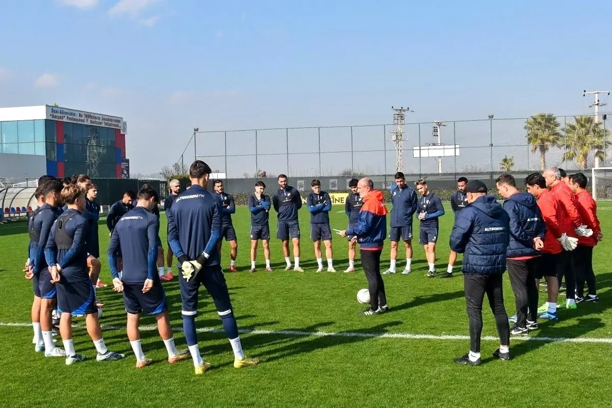 Altınordu Üç Maçta Gol Atamadan Üçüncü Mağlubiyetini Aldı