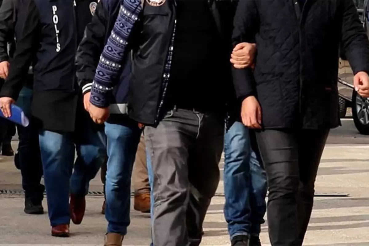 Diyarbakır'da iki aile arasında çıkan kavgaya ilişkin 22 kişi tutuklandı