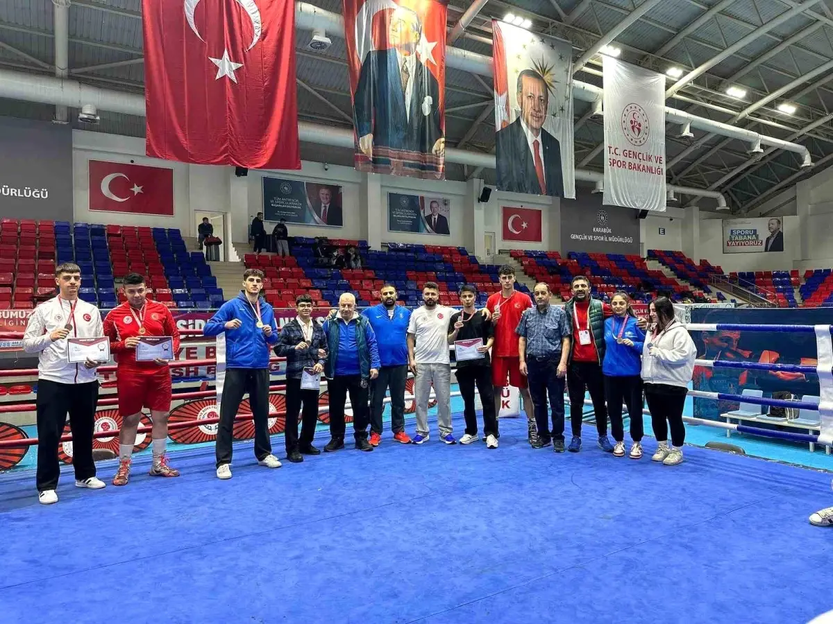 Erzurumlu Sporcular Boks Şampiyonasında Fırtına Gibi Esti