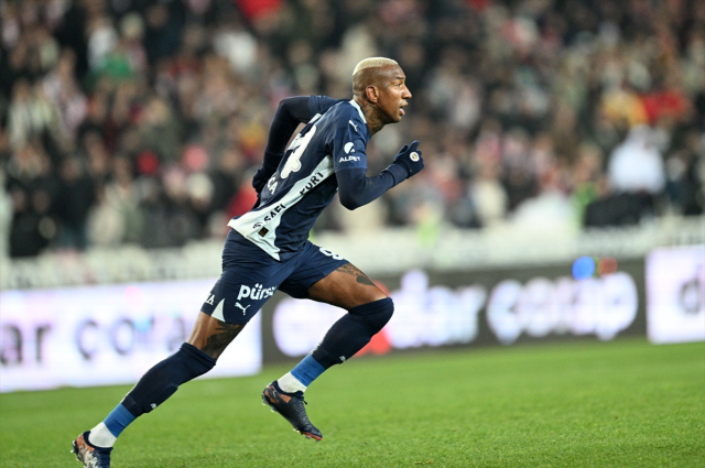 Harika gol, inanılmaz performans! Herkes Anderson Talisca'yı konuşuyor